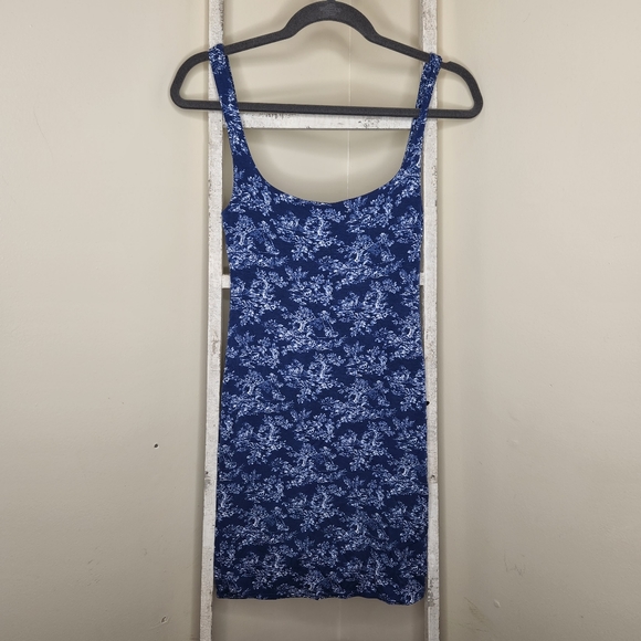 Urban Outfitters Dresses & Skirts - Urban Outfitters Small NWT blue motif print sleeveless fitted mini dress